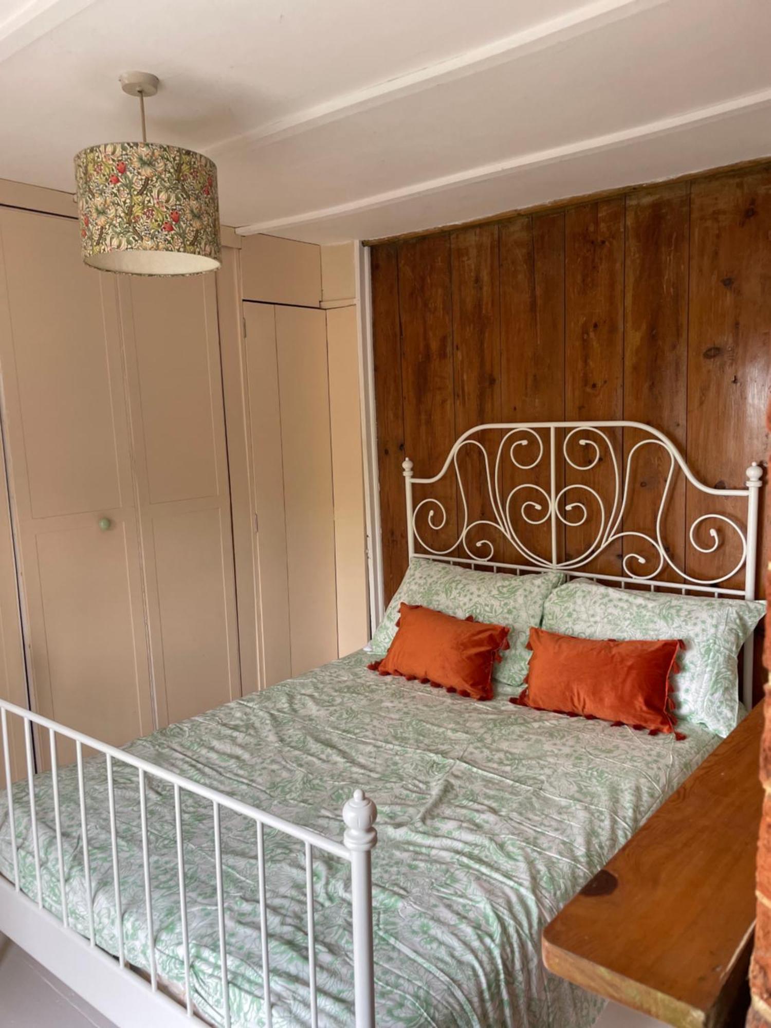 Cosy 2 Bedroom Victorian Cottage, Newport, Isle Of Wight Newport  Exterior foto